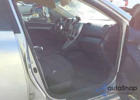 2010 Toyota Matrix z USA, uszkodzony, nr VIN 2T1KU4EE7AC531616